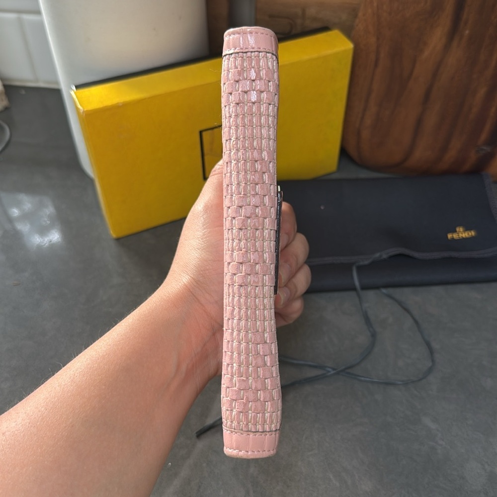 Fendi Calfskin Woven Baguette Wallet Rare 🦄 - Picture 7 of 15
